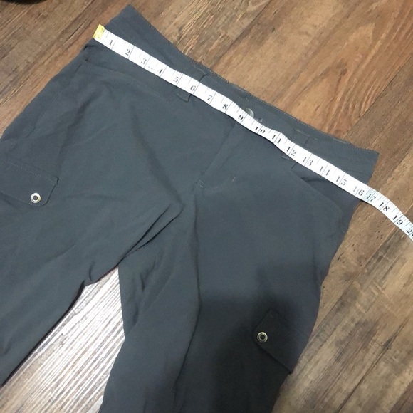 Eddie Bauer Capri’s - Picture 3 of 14